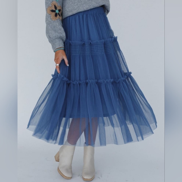 anniewear Dresses & Skirts - Anniewear Tiered Tulle Blue Midi Skirt, Size Small, NWT